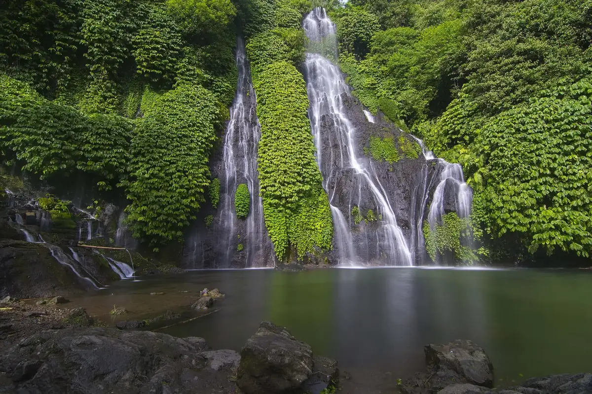 Banyumala Twin Waterfall